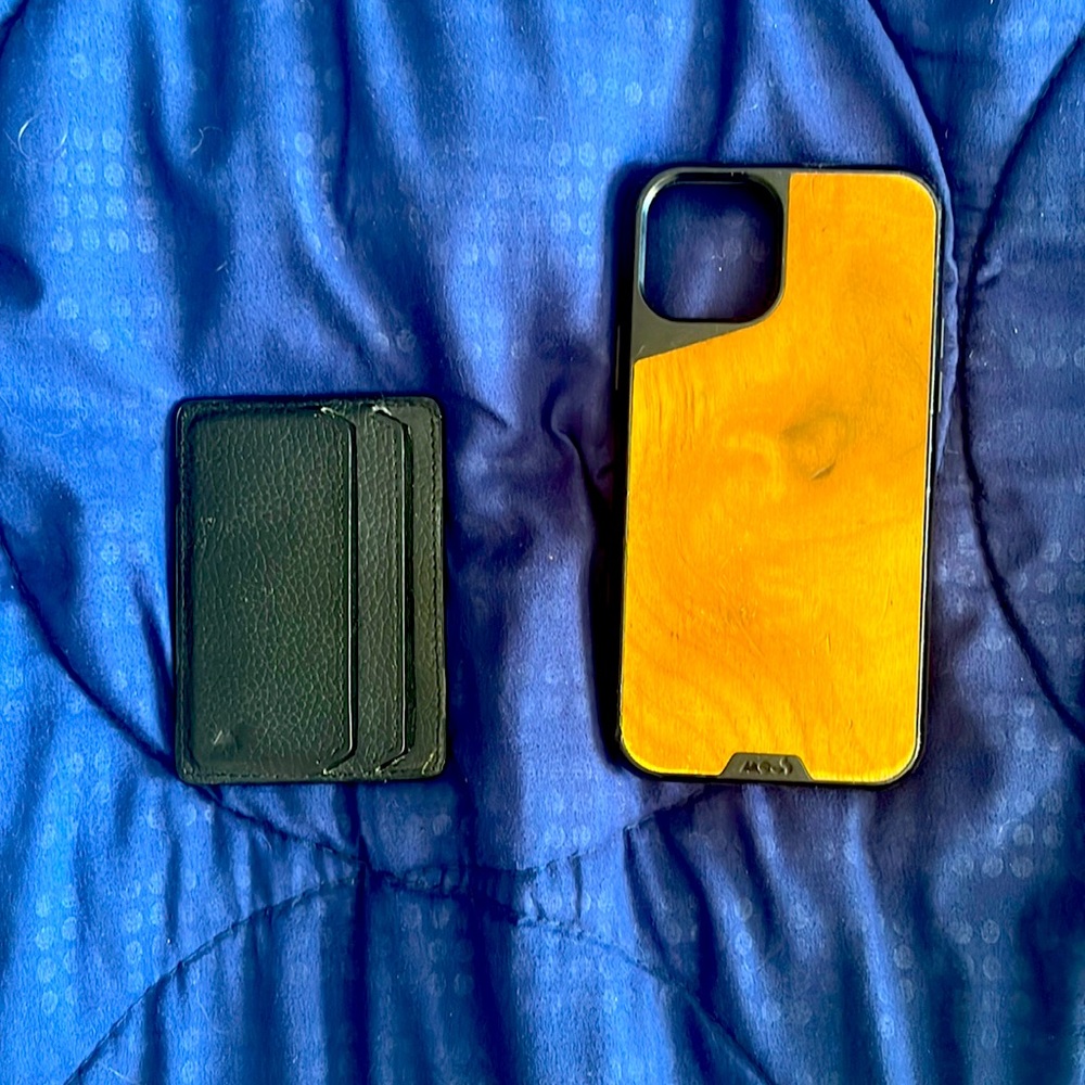 USED mous case and phone wallet for iPhone 11 Pro. Wood color.